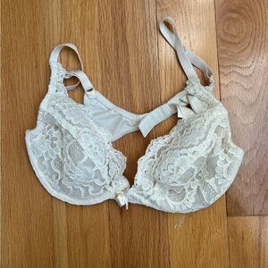 Vintage Lace Victoria’s secret Bra